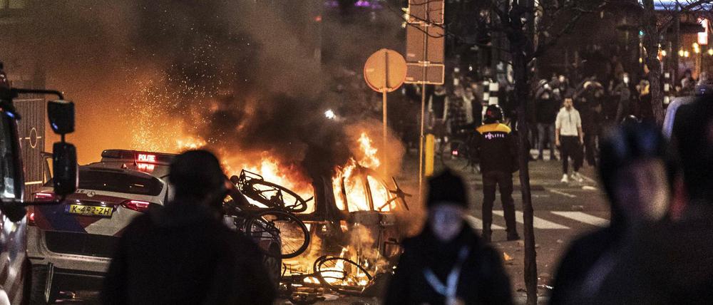 In der zweiten Nacht in Folge sorgten Randalierer in den Niederlanden für Unruhen.