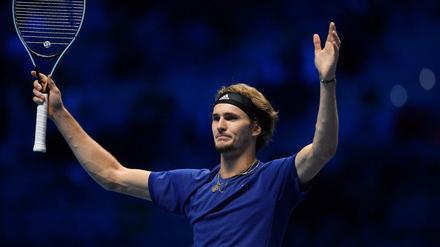 Deutschlands bester Tennisspieler Alexander Zverev gewann gegen Novak Djokovic.