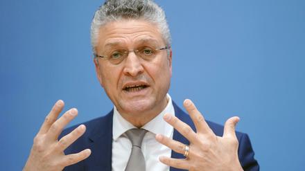 Lothar Wieler, Präsident des Robert-Koch-Instituts (RKI), warnt vor einer fünften Corona-Welle.