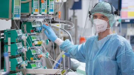 230 Euro mehr im Monat gibt es ab Januar für Intensivpfleger.