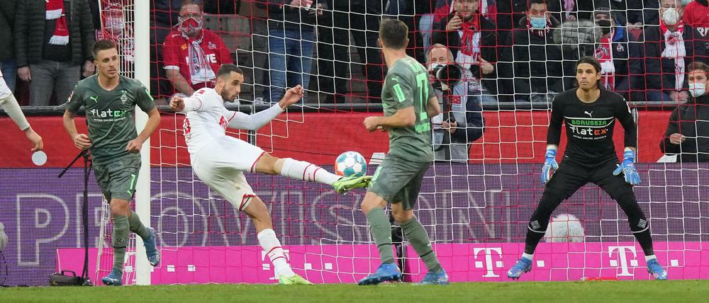 Im ausverkauften Stadion setzte sich Köln gegen Gladbach durch.