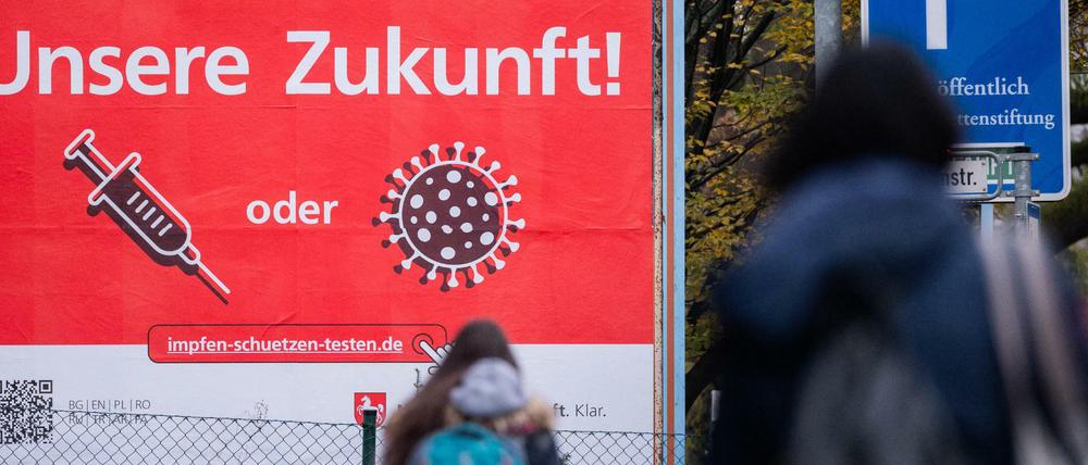 Impfen oder Infektion? Eine Pflicht zur Corona-Impfung ist nicht mehr ausgeschlossen.