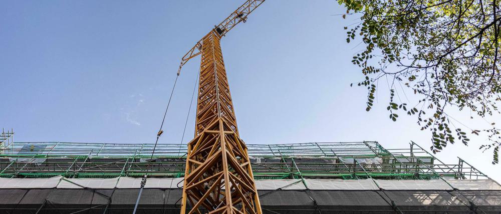 2020 wurden in Berlin nach früheren Angaben der Senatsverwaltung für Stadtentwicklung rund 18800 Miet- in Eigentumswohnungen umgewandelt. Das waren gut 6000 Wohnungen mehr als im Jahr davor. Seit 1991 wurden laut Mieterverein etwa 290000 Wohnungen in Einzeleigentum umgewandelt.