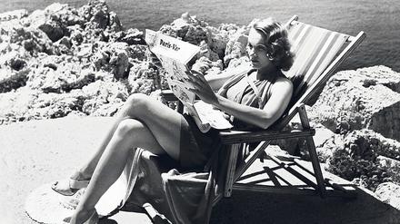 Von wegen diskret: Marlene Dietrich 1939 am Felsenstrand von Cap d’Antibes.