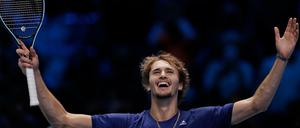 Großer Titel. Zverev nach dem Sieg in Turin.