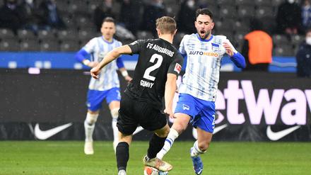 Erst sah es gut aus für Hertha, aber dann glich Augsburg mit der letzten Aktion des Spiels aus.