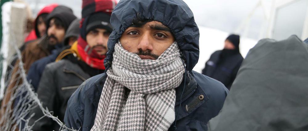Werden Flüchtlinge, die via Bosnien nach Kroatien kommen, illegal mit sogenannten Pushbacks zurückgewiesen? Das wollte Tagesspiegel-Reporter Sebastian Leber herausfinden, als er von der kroatischen Polizei verhaftet wurde. Das abgebildete Foto entstand im Dezember 2020. 