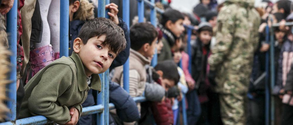Flüchtlinge an der belarussich-polnischen Grenze. (Archivbild, 21.11.2021)