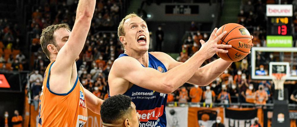 Luke Sikma überzeugte mit zehn Punkten und sieben Rebounds.