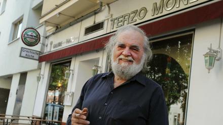 Bekannt vor allem als Wirt aus der ARD-Serie "Lindenstraße": Der griechische Schauspieler Kostas Papanastasiou.