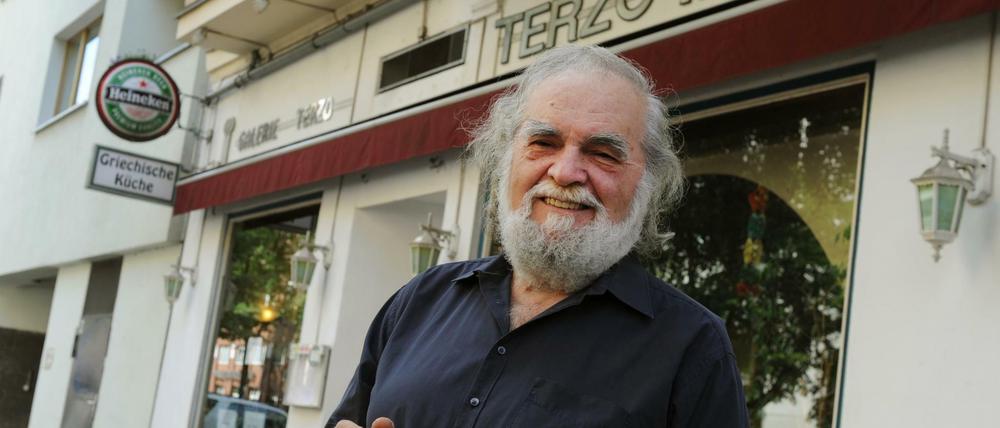 Bekannt vor allem als Wirt aus der ARD-Serie "Lindenstraße": Der griechische Schauspieler Kostas Papanastasiou.