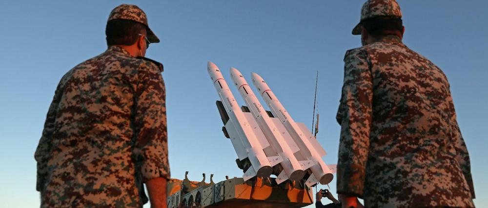 Iranische Soldaten bei einer Militärübung (Archivbild)
