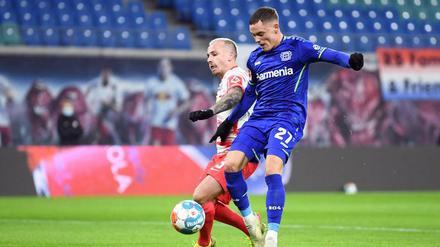 Florian Wirtz (r.) erzielte das 1:0 für Leverkusen.