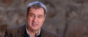 Bayerns Ministerpräsident Markus Söder (CSU) will im Fußball Geisterspiele durchsetzen.