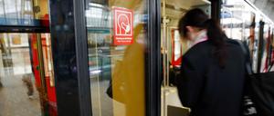Seit Mittwoch gilt in Bus und Bahn in Deutschland die 3G-Regelung.