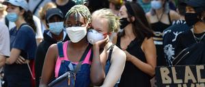 Eine Demonstration von "Black Lives Matter" im Sommer 2020 in Berlin.