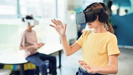 Virtual-Realitiy-Brillen helfen dabei, sich in nicht-reale Situationen zu versetzen.