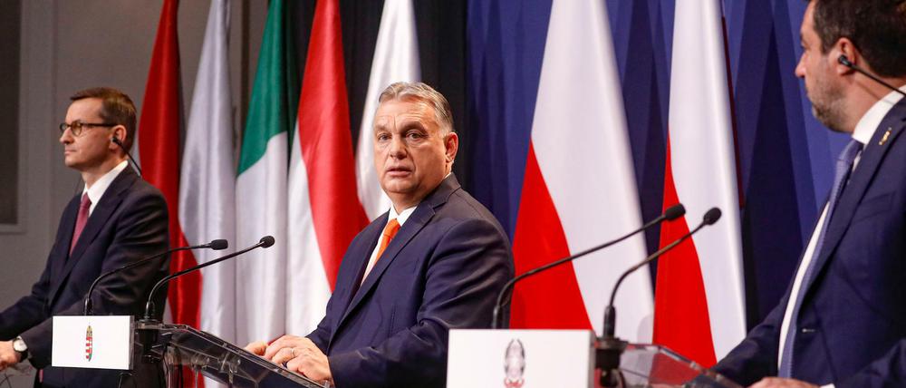 An dem Treffen nahmen unter anderen Mateusz Morawiecki (l-r), Premierminister von Polen, Viktor Orban, Premierminister von Ungarn, und Matteo Salvini, Vorsitzender der italienischen Lega teil.