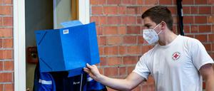 Alt und gebrechlich: Der Angeklagte im Wachmann-Prozess ist inzwischen 101 Jahre alt.