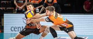 Dank der Verpflichtung von Ruben Schott (l.) und Santiago Danani sind die Volleys in der Annahme mittlerweile stabiler.