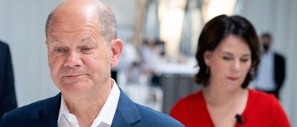Zwei Designierte - Olaf Scholz (Bundeskanzler) und Annalena Baerbock (Außenministerin).