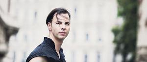 Intensität, ungeschönt. Der Dirigent Teodor Currentzis leitet ein Himmelfahrtskommando an.