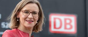 Sigrid Nikutta war lange Chefin der Berliner Verkehrsbetriebe (BVG) und ist seit Anfang 2019 bei der Deutschen Bahn AG Vorständin für den Güterverkehr und Chefin der Bahn-Tochter DB-Cargo.