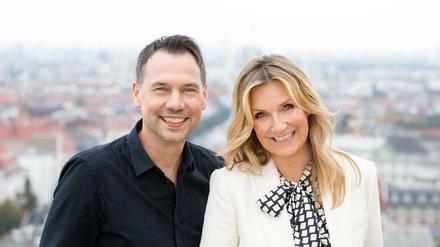 Kim Fisher und Sebastian Fitzek moderieren das "Riverboat Berlin".