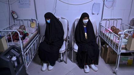 Viele Kinder in Afghanistan sind lebensgefährlich unterernährt und müssen in Kliniken versorgt werden.
