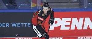 Träumt immer noch von der NHL. Manuel Wiederer glaubt, dass er sein Potenzial im Saisonverlauf ausspielen wird. Foto: Imago