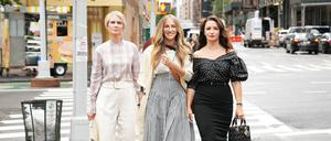Müssen jetzt zu dritt ihr Leben in New York meistern: Carrie (Sarah Jessica Parker, Mitte), Miranda (Cynthia Nixon, links) und Charlotte (Kristin Davis). 