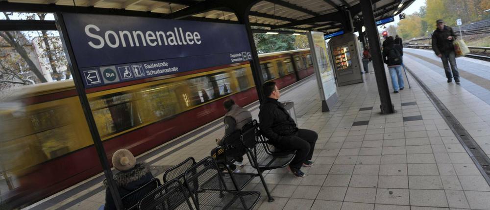 Früher verrufen, heute hip: Der S-Bahnhof Sonnenallee in Berlin-Neukölln.