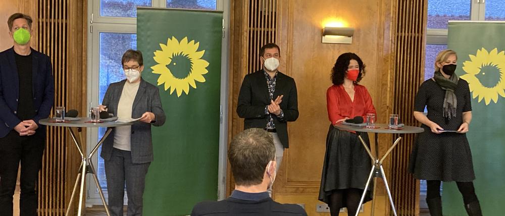 Das neue Personal bei den Grünen von links: Daniel Wesener, Ulrike Gote, Parteichef Werner Graf, Bettina Jarasch und Parteichefin Nina Stahr.