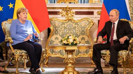 Angela Merkel und Wladimir Putin begegneten sich zuletzt im August 2021.