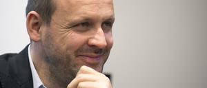 Der Schweizer Verleger Daniel Kampa, jetzt auch Eigner von den Verlagen Jung und Jung und Schöffling