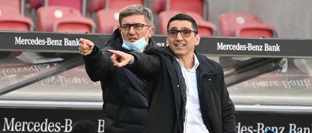 Da geht es lang. Tayfan Korkut (rechts) in Stuttgart.
