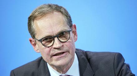 Berlins Regierender Bürgermeister Michael Müller (SPD) am Donnerstagabend nach der Ministerpräsidentenkonferenz.