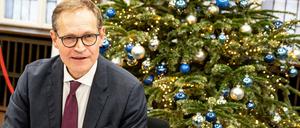 Michael Müller (SPD), Regierender Bürgermeister von Berlin, kommt zur letzten Sitzung des "alten" Berliner Senats im Roten Rathaus. Der Berliner Senat traf sich am Dienstag zu seiner letzten Sitzung in der bisherigen Besetzung.
