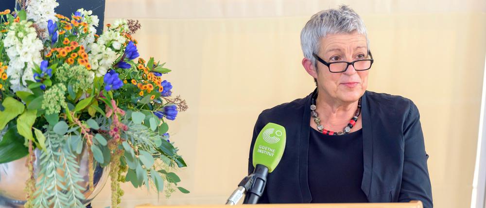 Die Präsidentin des Goethe-Instituts, Carola Lentz, redet bei der Eröffnung der neuen Räumlichkeiten des Goethe-Instituts Riga.