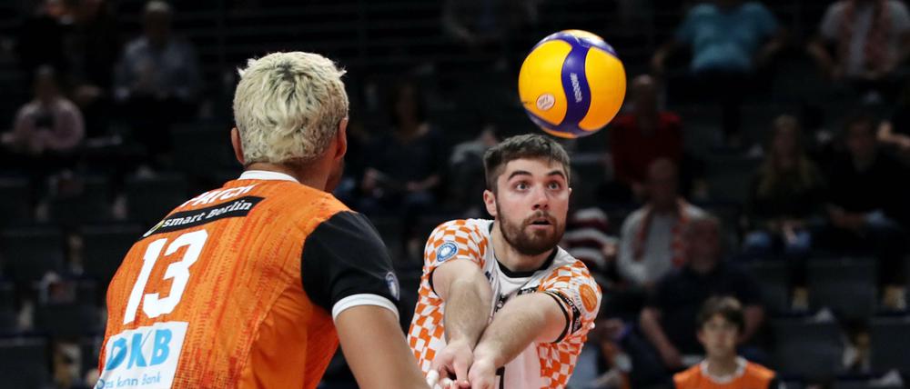 Der argentinische Libero Santiago Danani hat in Berlin mittlerweile eine Führungsrolle eingenommen.