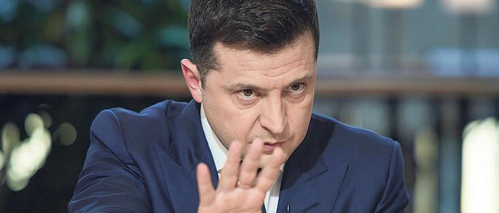 Selenski versucht, die Macht der Oligarchen in der Ukraine zu beschneiden.