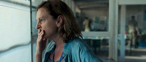 Jasna Djuricic als Aida in einer Szene des Films "Quo Vadis, Aida?",