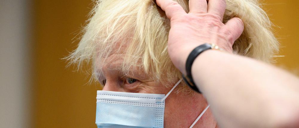 Boris Johnson muss seine neuen Coronamaßnahmen mit den Stimmen der Opposition durchbringen