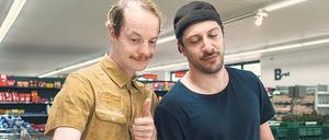 Ertappt. Fahri Yardim (r.), sonst virtuoser „Jerk“ an Christian Ulmens Seite, mit einem Cameo-Auftritt als Ladendieb.
