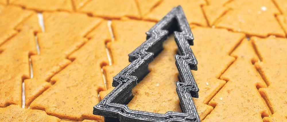 O Tesselbaum. Wer diesen Lebkuchenstecher mit ruhiger Hand benutzt, behält zwischen den Gebäckstücken keinen Teig übrig.