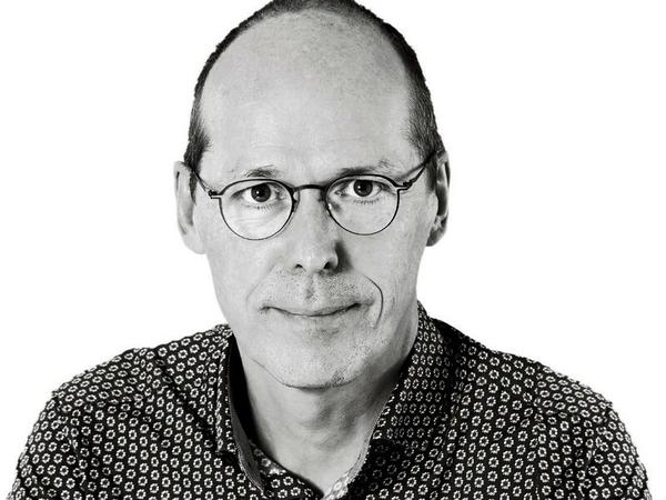 Ein Porträtbild von Mark Rackles.