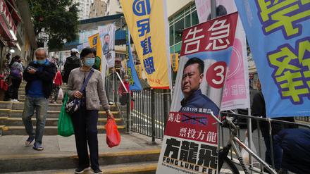 Wahlplakate in Hongkong 