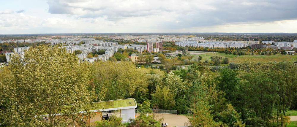 Ein Blick über Marzahn-Hellersdorf vom Kienberg aus.