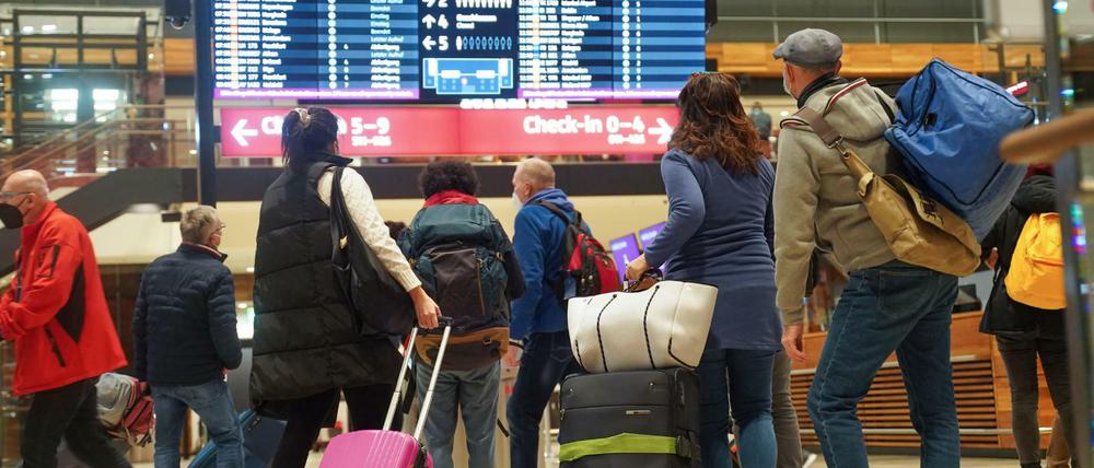 Hier ging alles gut: Reisende am vergangenen Sonnabend am Flughafen BER.