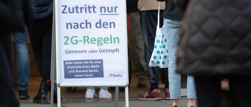 Das Weihnachtsgeschäft bleibt weit hinter den Erwartungen der Händler zurück. Die Coronabeschränkungen wirken sich aus.